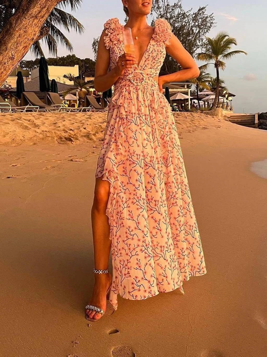 Maxikleid mit V Ausschnitt Rosenprint